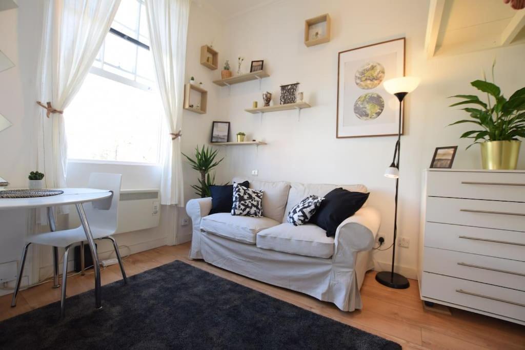 Stylish Studio Apartment Camden London Luaran gambar